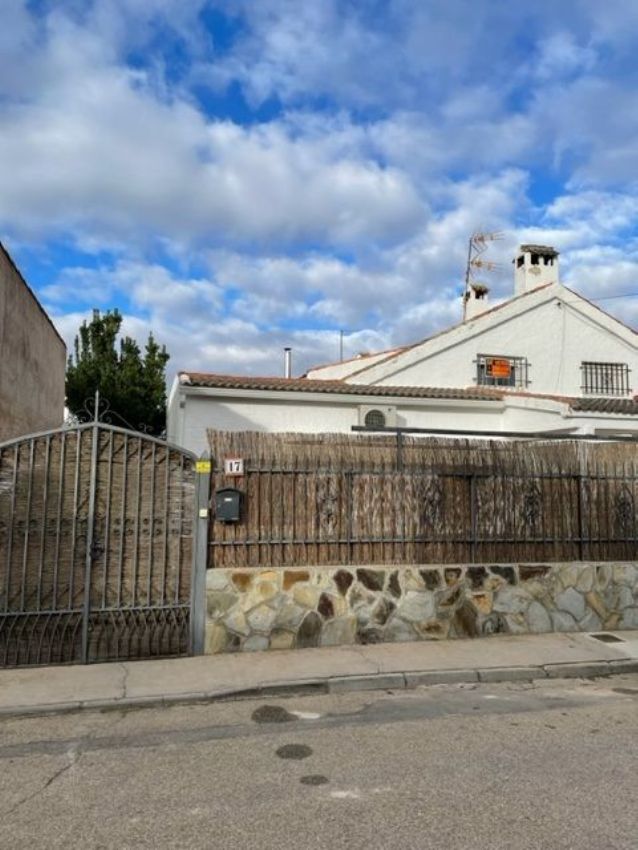 Chalet pareado en venta en Yepes