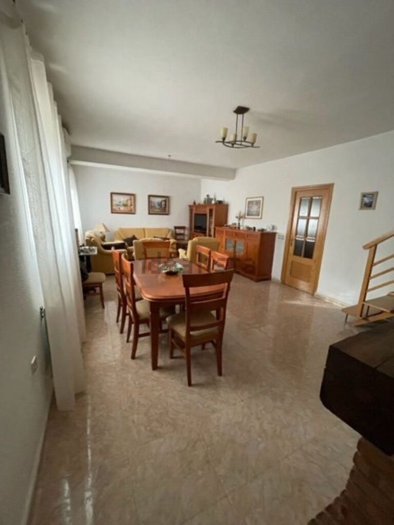 Chalet pareado en venta en Yepes